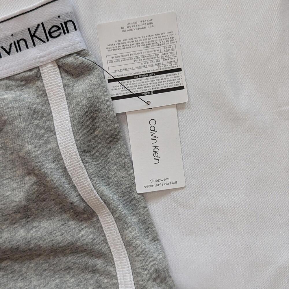 Calvin Klein Modern Gravity Band Casual Shorts Women’s M - Picture 3 of 6